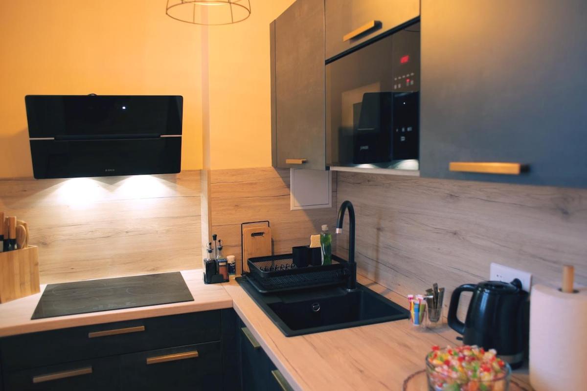 Cozy Stash Between Paris & Apartment *