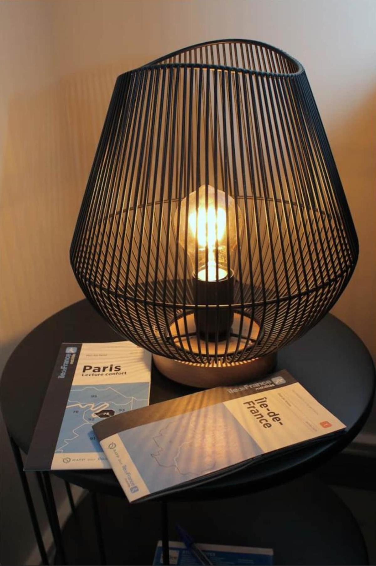 Cozy Stash Between Paris & *